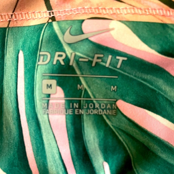 Nike Dri-Fit Women’s size Medium leggings/Yoga pants/floral/athletic wear - Picture 6 of 8